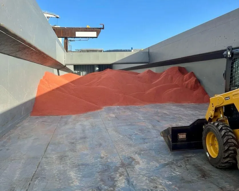 River delivery of Potassium Chloride 60% at Muttenz Terminal, Switzerland